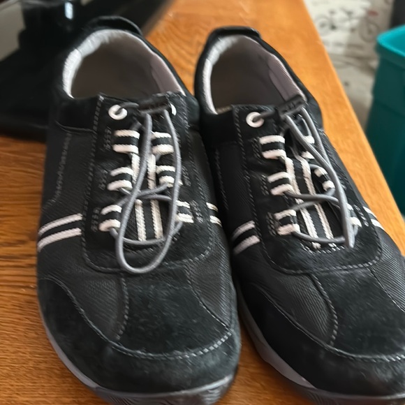 Dansko sneakers - Picture 1 of 5